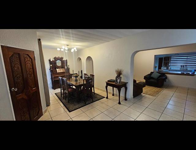 3 BEDROOM DUPLEX FOR SALE IN PETERSFIELD